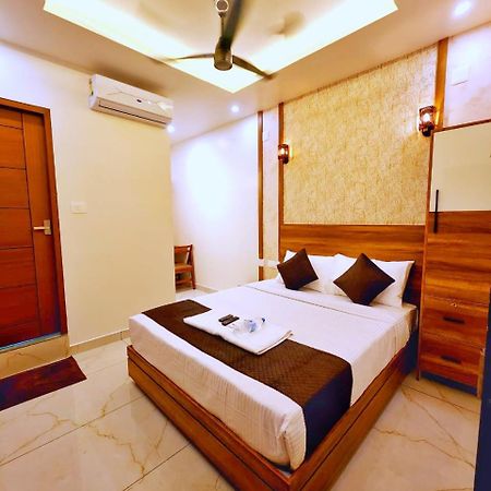 Hotel Apsara Residency Perintalmanna Exterior foto